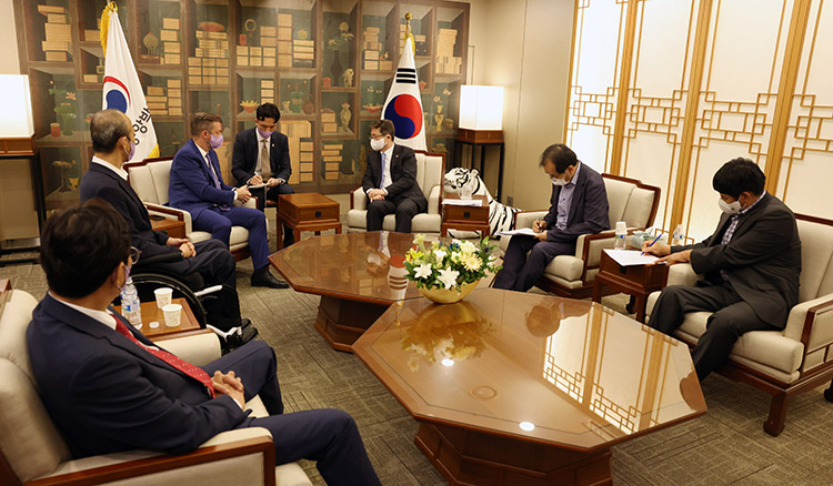 IPC위원장 면담