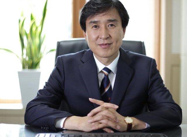 [기고]어릴 때 입던 옷 커서는 못입는 법